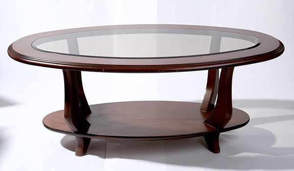 Журнальный столик из дерева